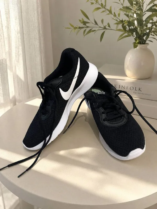Nike oyoq kiyim, EU 37 — 1