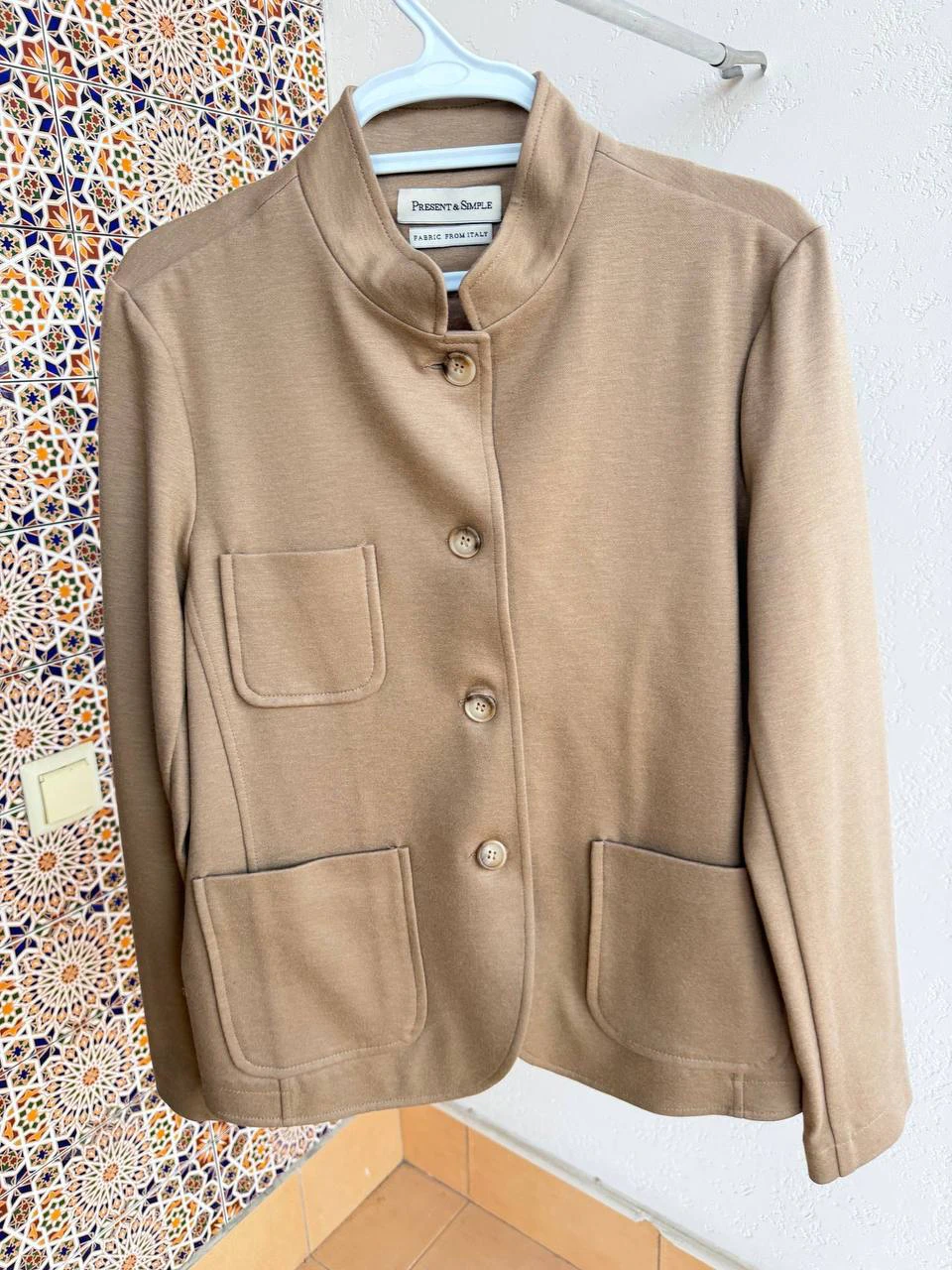 Present Simple women's clothing, M/L — 2
