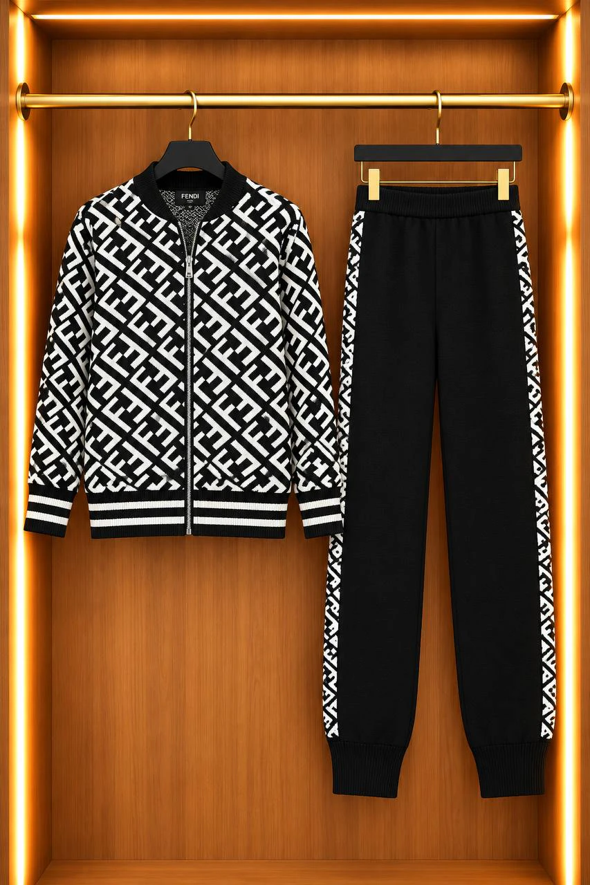 Fendi Dvoyka, Universal — 1