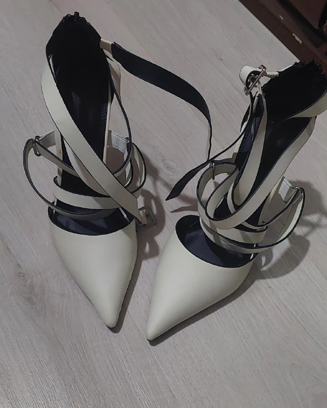 Asos oyoq kiyim, EU 39 — 1
