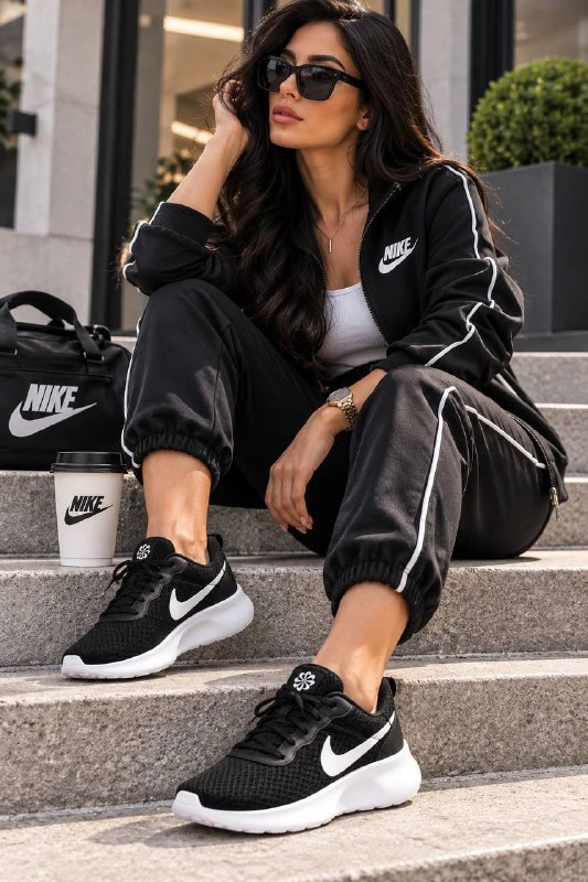 Nike Кроссовки, EU 37.5 — 2