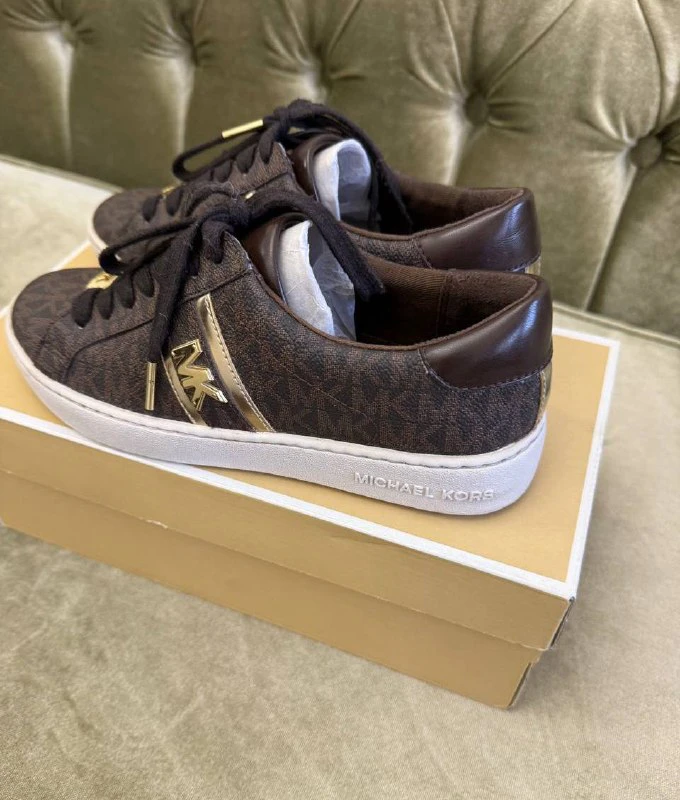 Michael Kors Sumka, 36 — 2