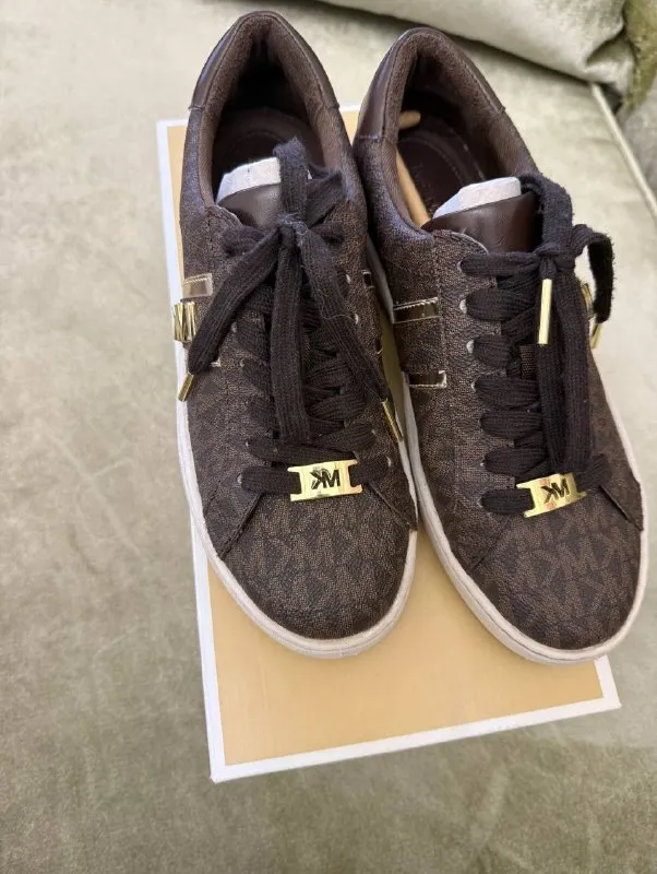 Michael Kors Sumka, 36